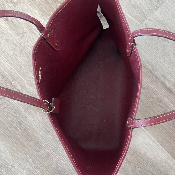 Coach Reversible City Tote In Signature Canvas with Party Animal Print #F80246 - Picture 8 of 8